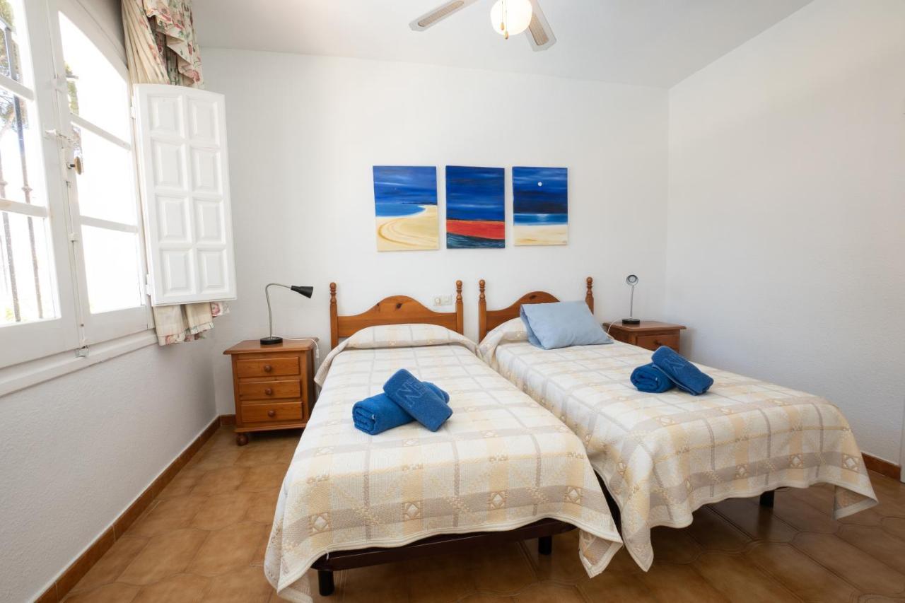 Pinos 2 Apartment เนร์คา ภายนอก รูปภาพ